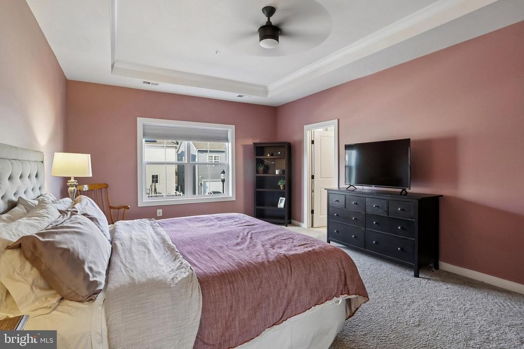 Image 19 of property listing at 1109 SAXTON DR, Frederick, MD 21702