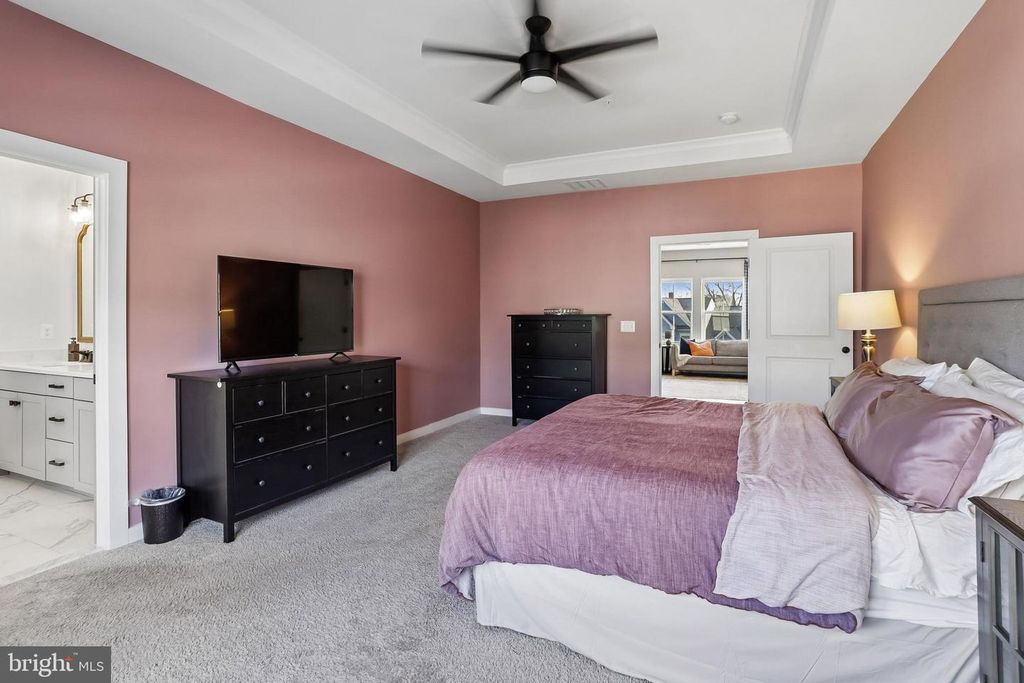 Image 20 of property listing at 1109 SAXTON DR, Frederick, MD 21702