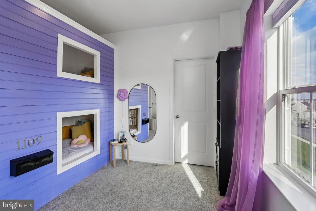 Image 27 of property listing at 1109 SAXTON DR, Frederick, MD 21702