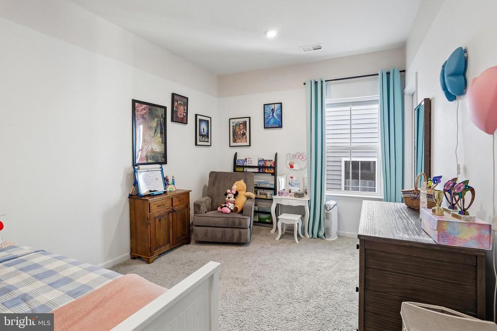 Image 31 of property listing at 1109 SAXTON DR, Frederick, MD 21702