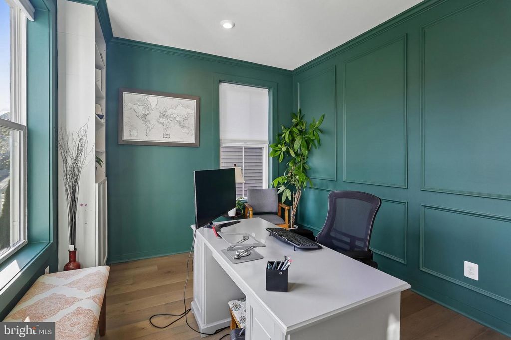 Image 49 of property listing at 1109 SAXTON DR, Frederick, MD 21702