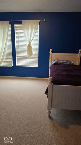 1220 N Aberdeen Drive, Franklin, IN 46131