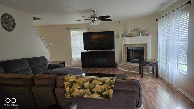 1220 N Aberdeen Drive, Franklin, IN 46131