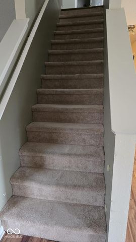 1220 N Aberdeen Drive, Franklin, IN 46131