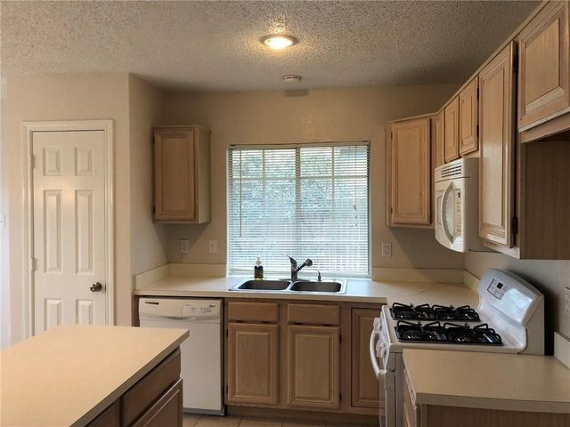 1906 MILL POND, Grapevine, TX 76051
