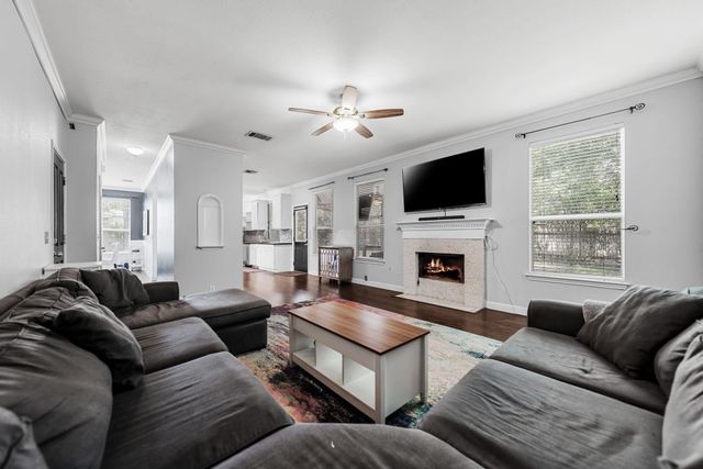 1600 Serenity Springs CV, Cedar Park, TX 78613