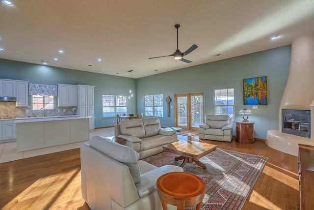 332 Cielito Lindo Place NW, Albuquerque, NM 87114