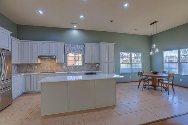 332 Cielito Lindo Place NW, Albuquerque, NM 87114