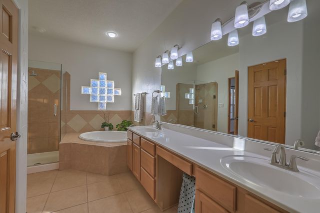 332 Cielito Lindo Place NW, Albuquerque, NM 87114