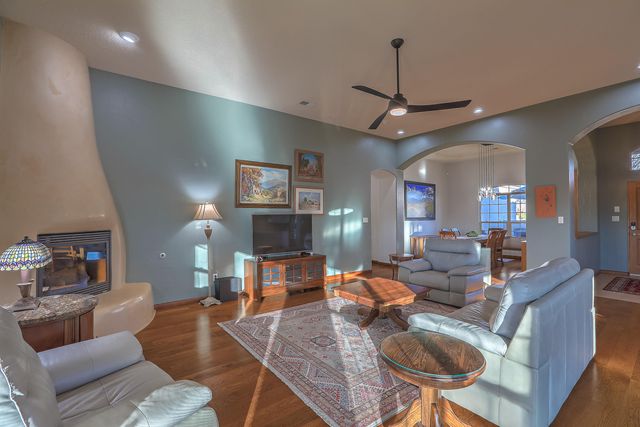 332 Cielito Lindo Place NW, Albuquerque, NM 87114