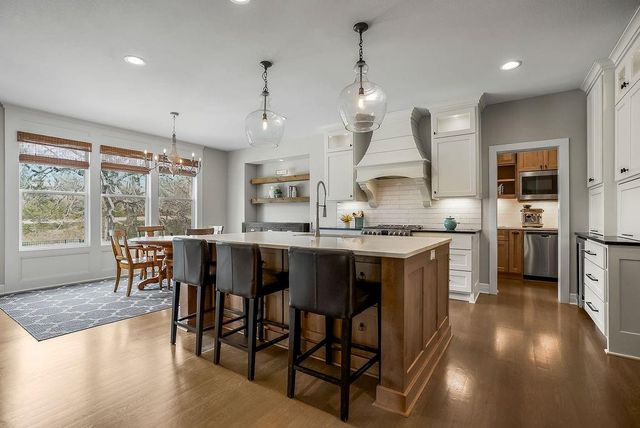 9900 W 152nd Street, Overland Park, KS 66221