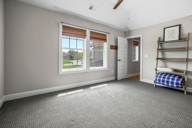 9900 W 152nd Street, Overland Park, KS 66221