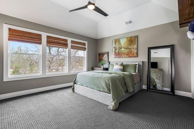 9900 W 152nd Street, Overland Park, KS 66221