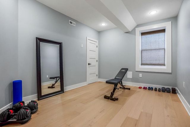 9900 W 152nd Street, Overland Park, KS 66221