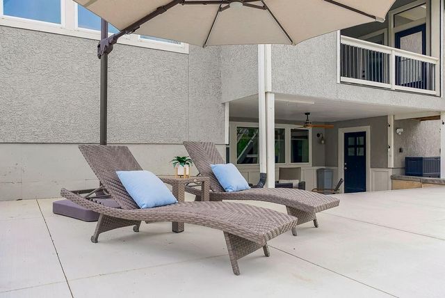 9900 W 152nd Street, Overland Park, KS 66221