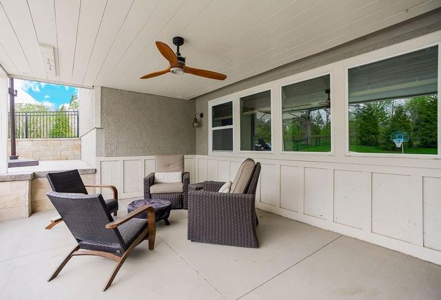 9900 W 152nd Street, Overland Park, KS 66221