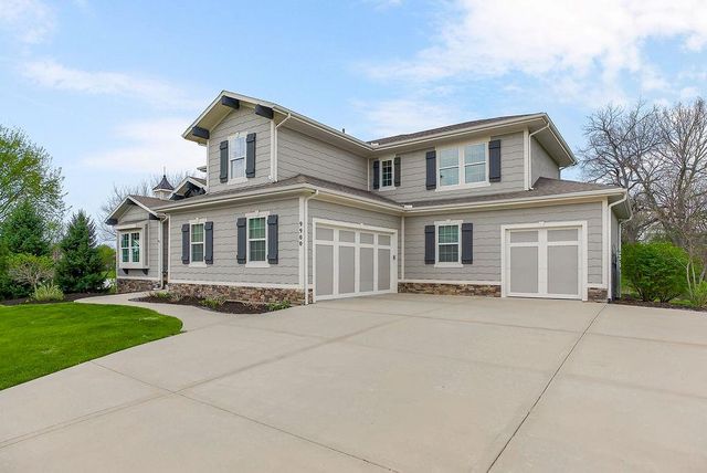 9900 W 152nd Street, Overland Park, KS 66221