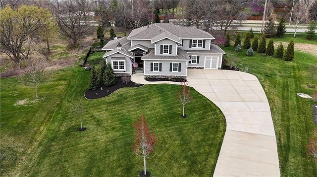 9900 W 152nd Street, Overland Park, KS 66221