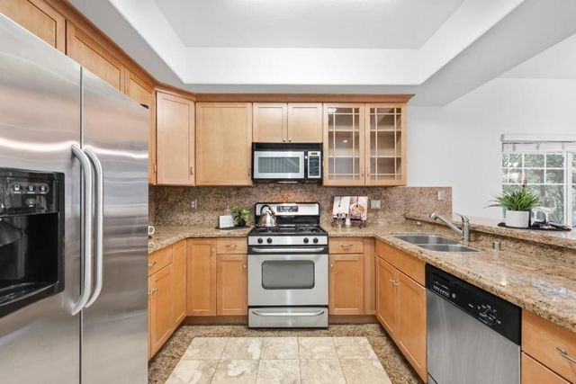 808 Lenzen Avenue 106, San Jose, CA 95126