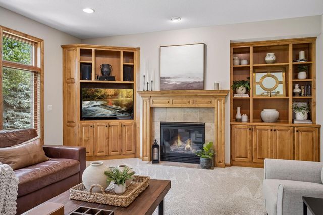9858 Vagabond Lane N, Maple Grove, MN 55311