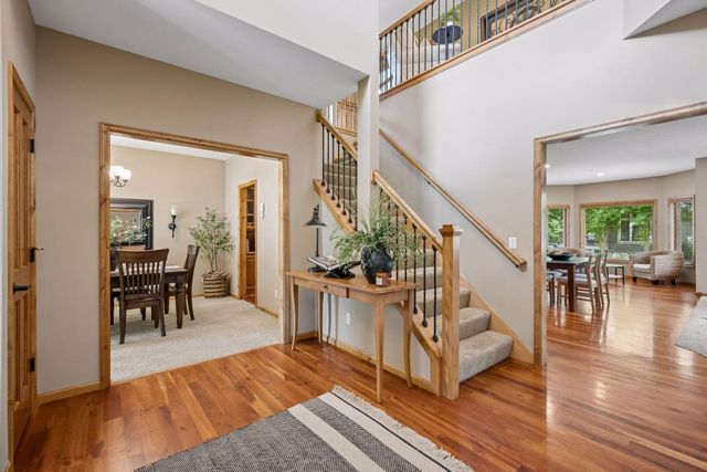 9858 Vagabond Lane N, Maple Grove, MN 55311