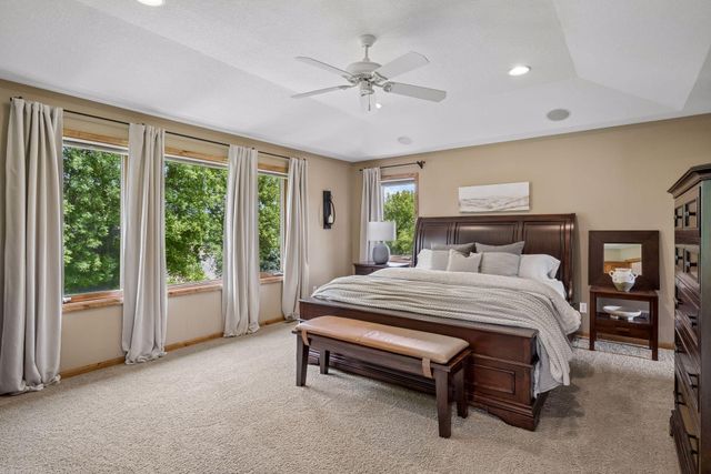 9858 Vagabond Lane N, Maple Grove, MN 55311