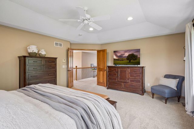 9858 Vagabond Lane N, Maple Grove, MN 55311