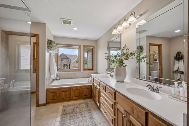9858 Vagabond Lane N, Maple Grove, MN 55311