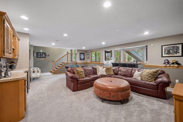 9858 Vagabond Lane N, Maple Grove, MN 55311