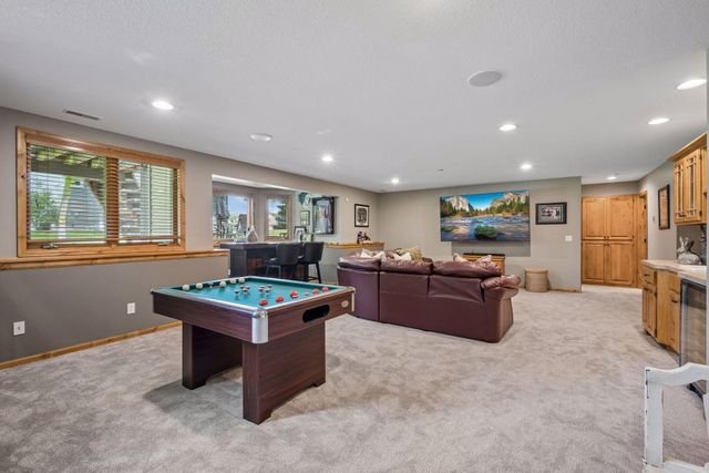9858 Vagabond Lane N, Maple Grove, MN 55311