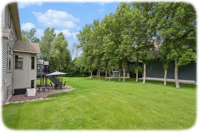 9858 Vagabond Lane N, Maple Grove, MN 55311