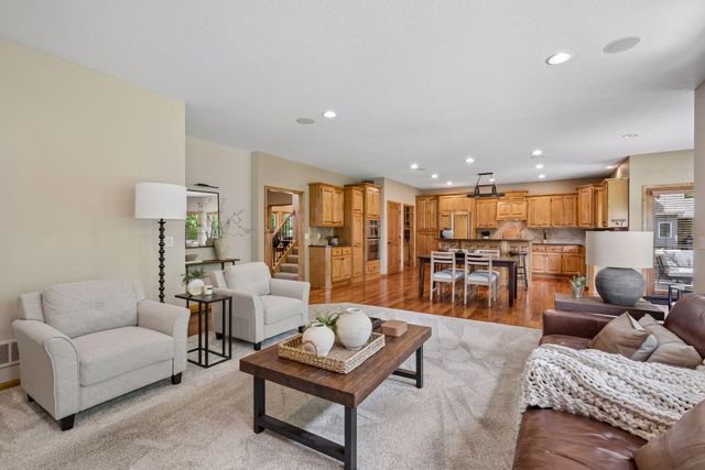 9858 Vagabond Lane N, Maple Grove, MN 55311