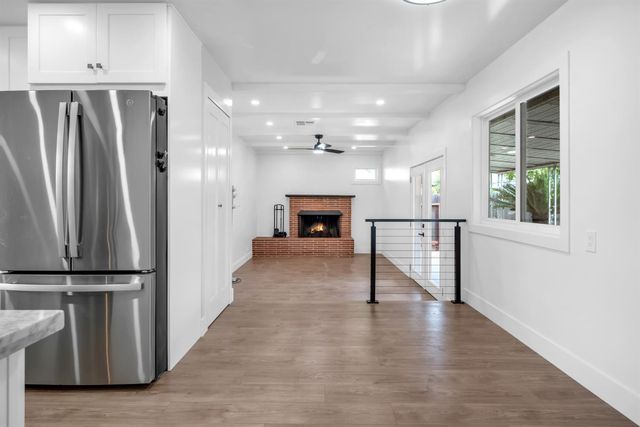 6788 9th Ave, Sacramento, CA 95820