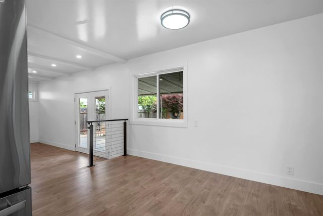 6788 9th Ave, Sacramento, CA 95820