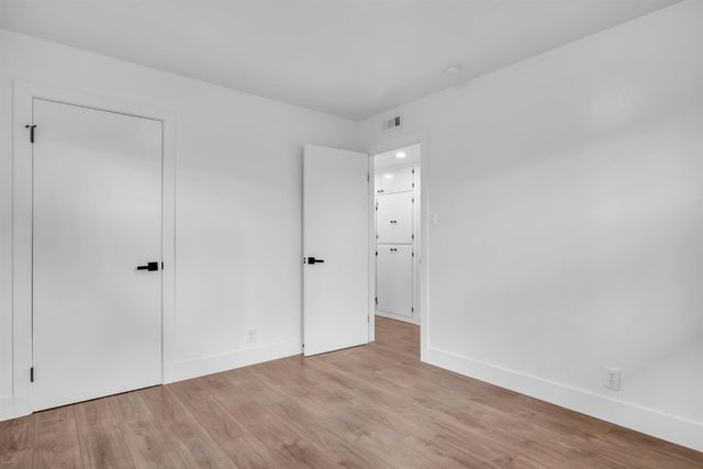 6788 9th Ave, Sacramento, CA 95820