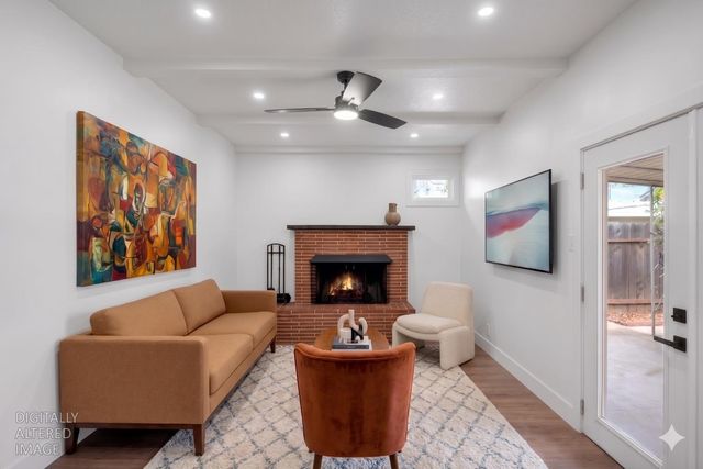 6788 9th Ave, Sacramento, CA 95820