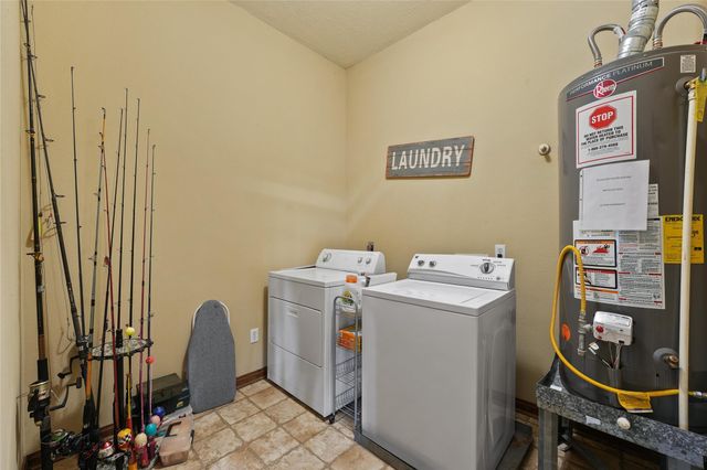 2865 County Road 471 Street W, Brazoria, TX 77422
