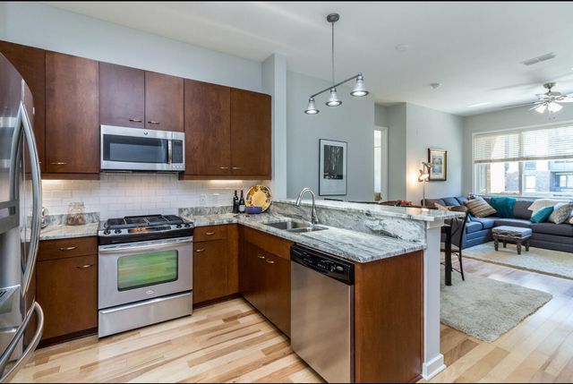 200 Manufacturers Road Apt 342, Chattanooga, TN 37405