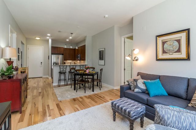 200 Manufacturers Road Apt 342, Chattanooga, TN 37405