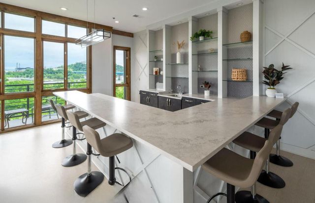 200 Manufacturers Road Apt 342, Chattanooga, TN 37405