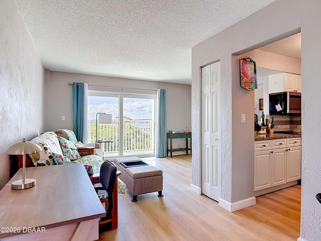 145 N Halifax Ave Apt 702, Daytona Beach, FL 32118