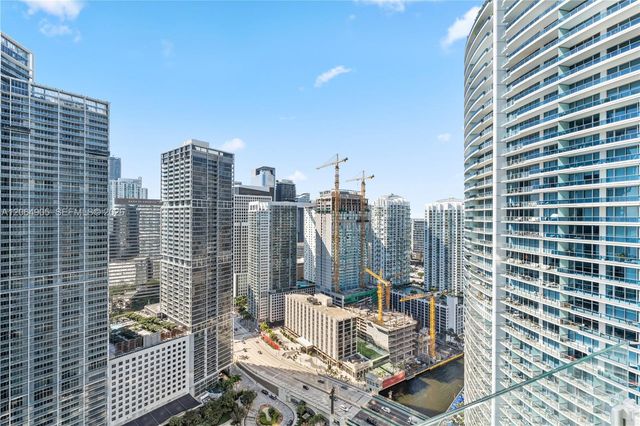 300 Biscayne Blvd Way 3507, Miami, FL 33131
