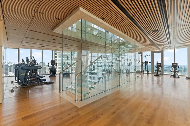 300 Biscayne Blvd Way 3507, Miami, FL 33131