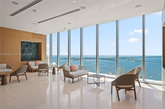 300 Biscayne Blvd Way 3507, Miami, FL 33131