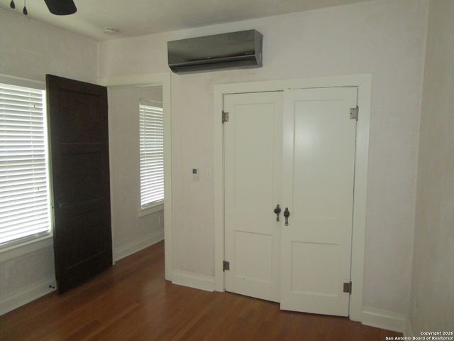 403 W Elsmere Pl Apt 4, San Antonio, TX 78212