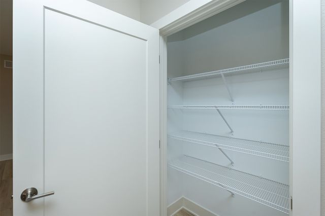 6633 River Bend Drive, Johnston, IA 50131