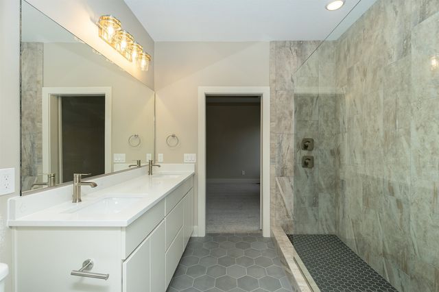 6633 River Bend Drive, Johnston, IA 50131