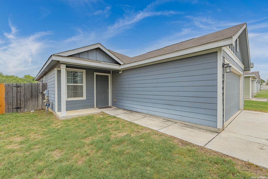 12923 LINKS BCH, San Antonio, TX 78221