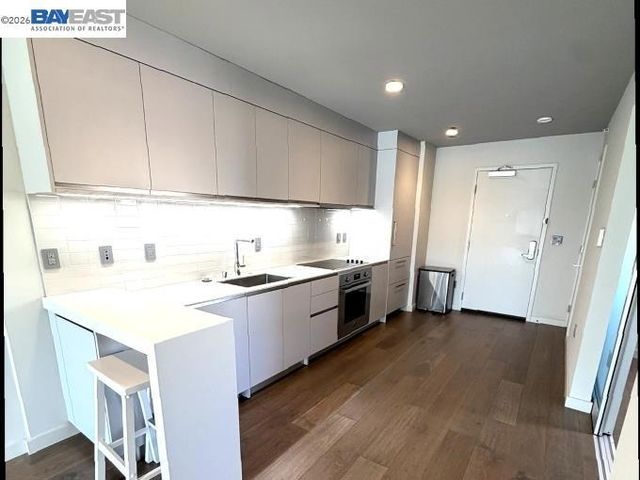 1238 Sutter St 505, San Francisco, CA 94109