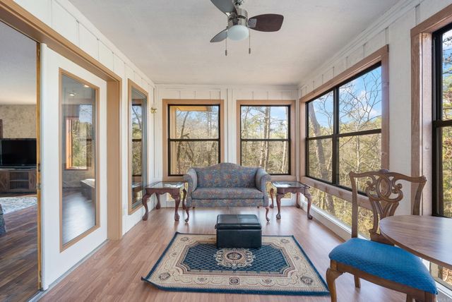 11 Acala Place, Hot Springs Village, AR 71909